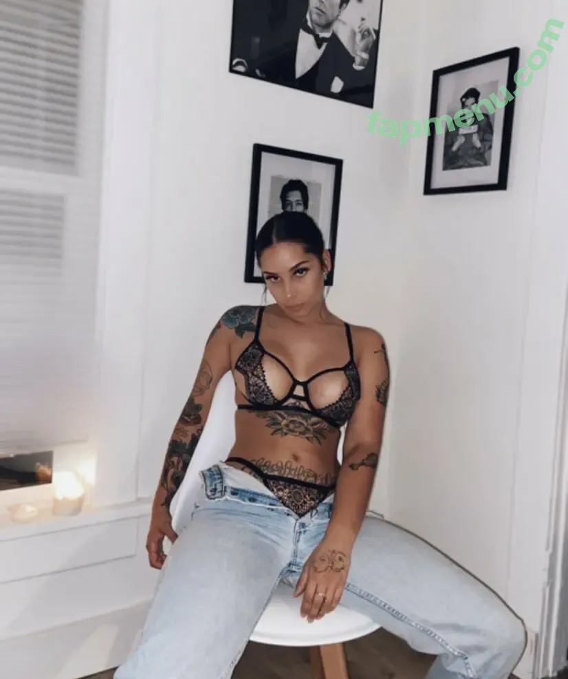 Hotliaa nude photo #0002 (Amalia Alvarado / HOTLIA3 / L I A / faena)