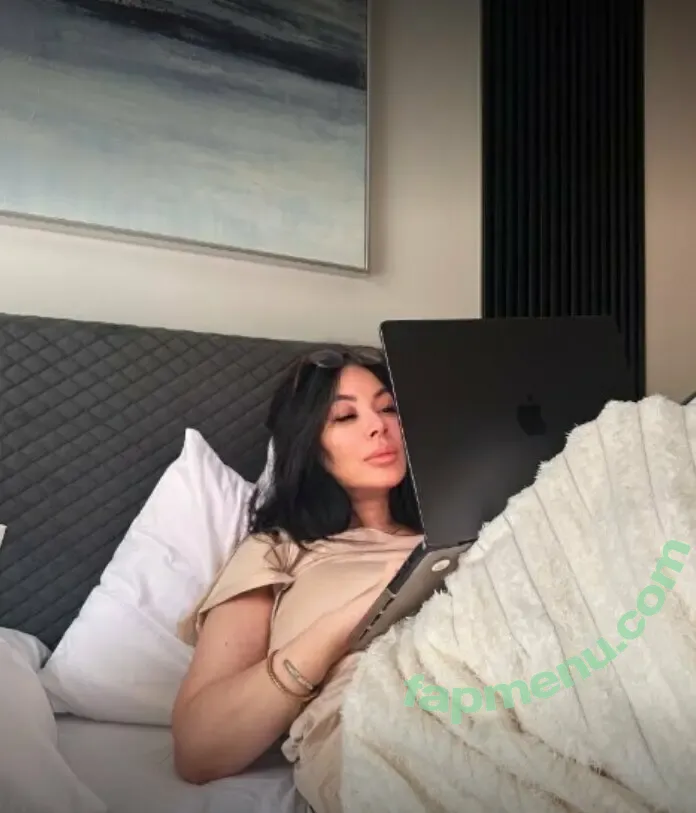 hotmesstv nude photo #0036 (hotmesstv)