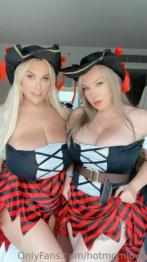 hotmomlove / Lilly and penny / hotmomlovex / pennylilylove nude photo #0504