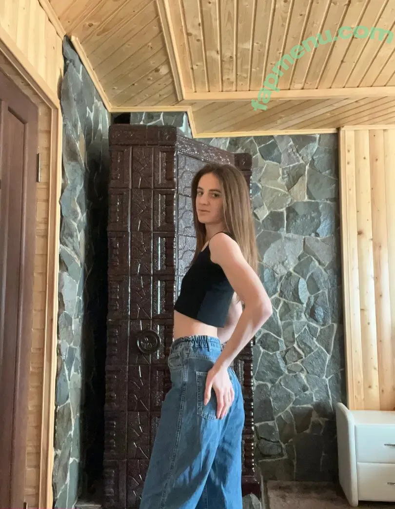 Hottie_lily nude photo #0022 (Hottie.lily.mfc)