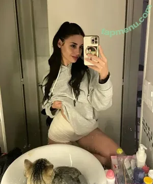 hottie.mari / hottieyogi nude photo #0058