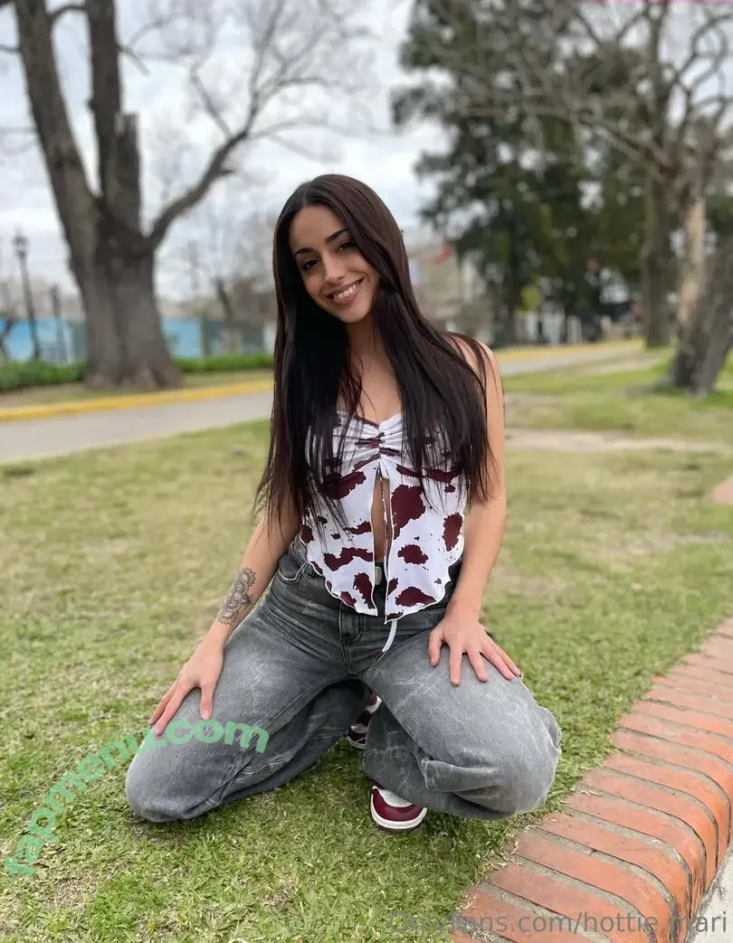 hottie.mari nude photo #0092 (hottieyogi)