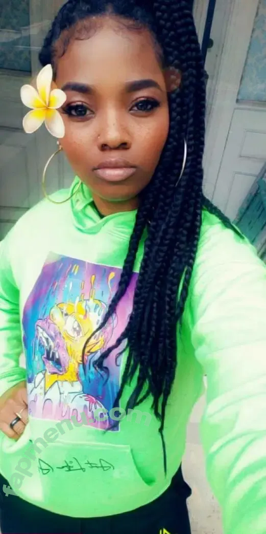 hottrinigal nude photo #0002 (hottrinigal)