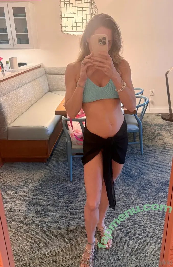 hotwife_nikki nude photo #0015 (hotwife_nikki)