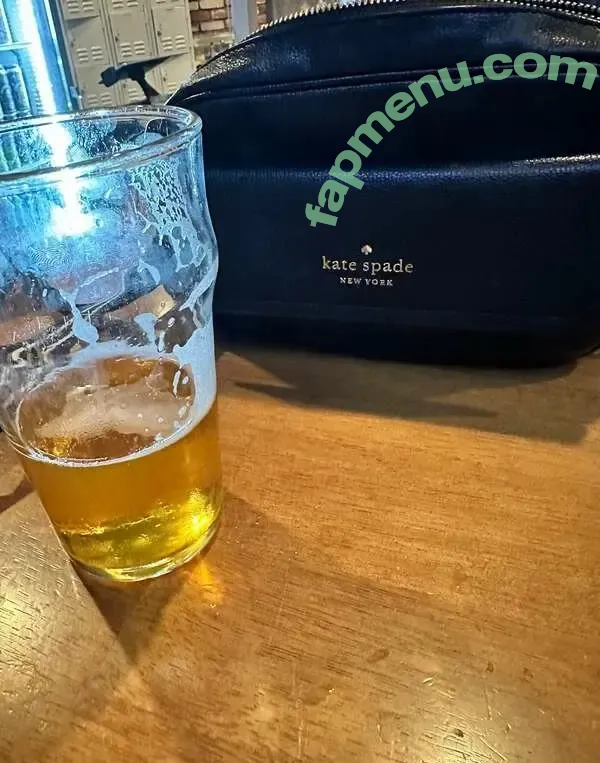 Hotwife Victoria nude photo #0115 (eu_victoriavic / hot_wife_victoria)