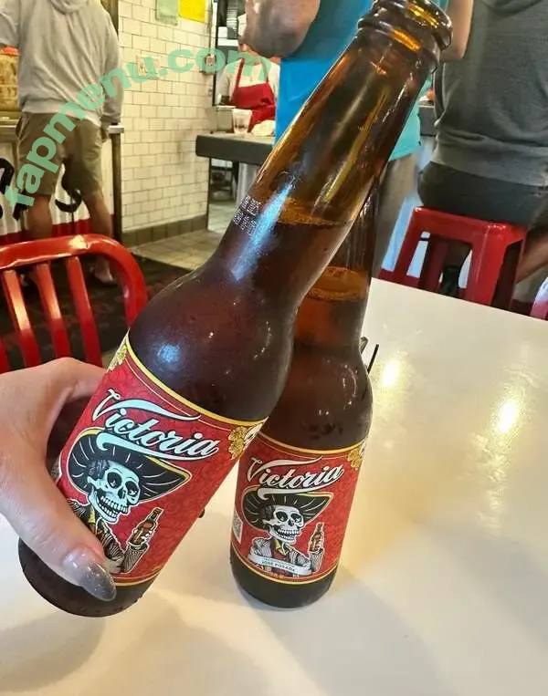 Hotwife Victoria nude photo #0122 (eu_victoriavic / hot_wife_victoria)