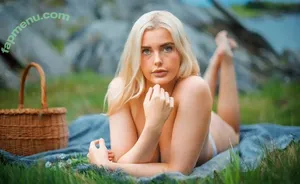 hotwifehannafree / srchafreen nude photo #0092