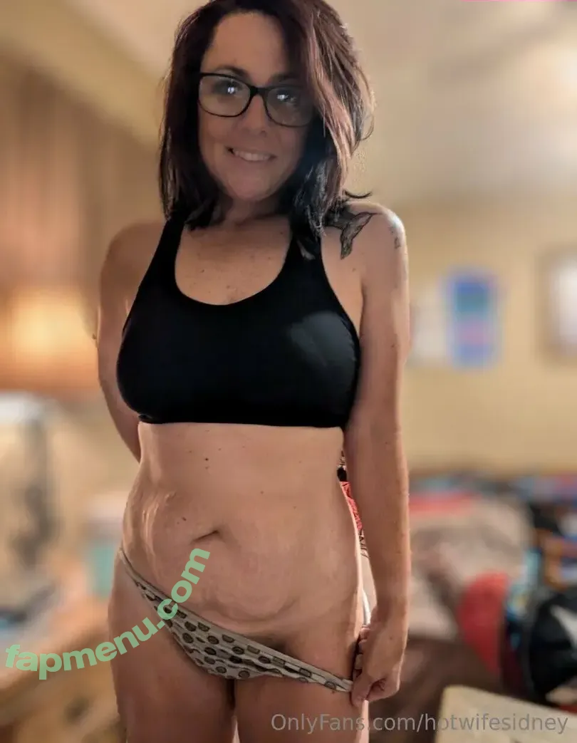 hotwifesidney nude photo #0006 (hotwifesidney)