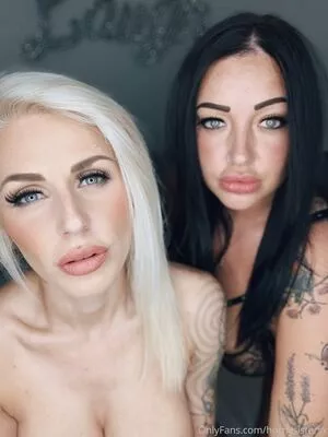 Hotwifey / Daisy Rae / Daisy15 / Daisy_Raexx / coraliedaisy_x / husbandhotwifeyx nude photo #0008