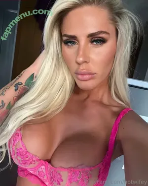 Hotwifey / Daisy Rae / Daisy15 / Daisy_Raexx / coraliedaisy_x / husbandhotwifeyx nude photo #0190