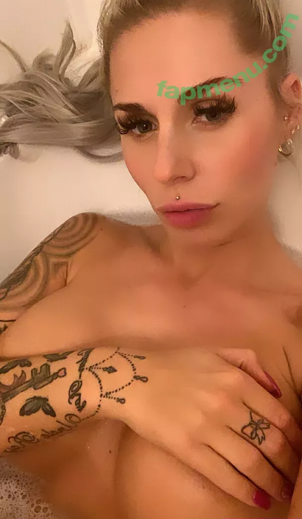 Hotwifey nude photo #0077 (Daisy Rae / Daisy15 / Daisy_Raexx / coraliedaisy_x / husbandhotwifeyx)