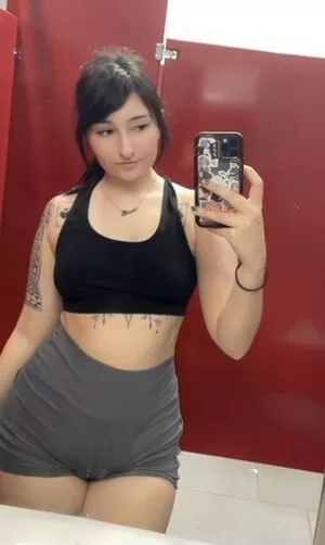 Hotwives XXX / hotwifeemma / katiejaneuk nude photo #0505