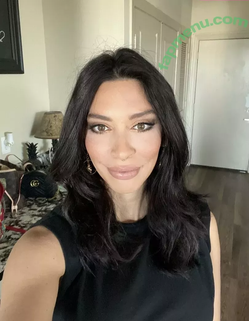 Hotwives XXX nude photo #0110 (hotwifeemma / katiejaneuk)