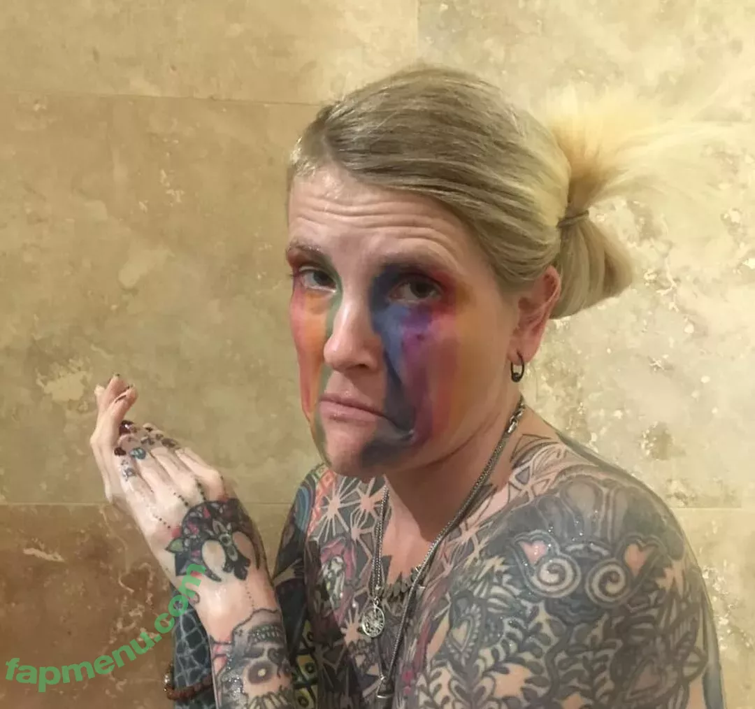 Hotwives XXX nude photo #0273 (hotwifeemma / katiejaneuk)