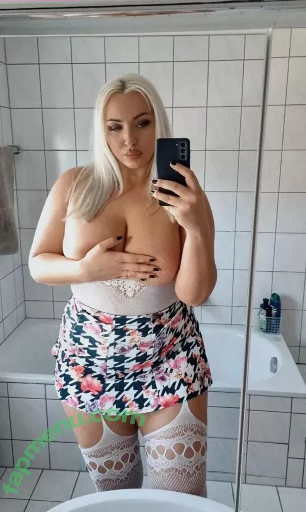 Hotwives XXX nude photo #0329 (hotwifeemma / katiejaneuk)