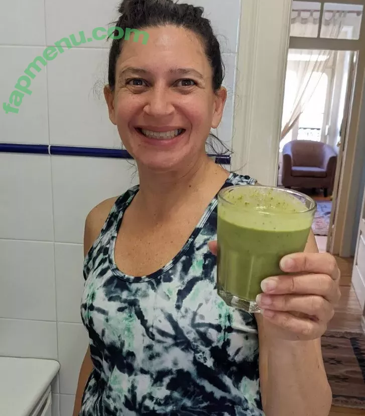 Hotwives XXX nude photo #0371 (hotwifeemma / katiejaneuk)