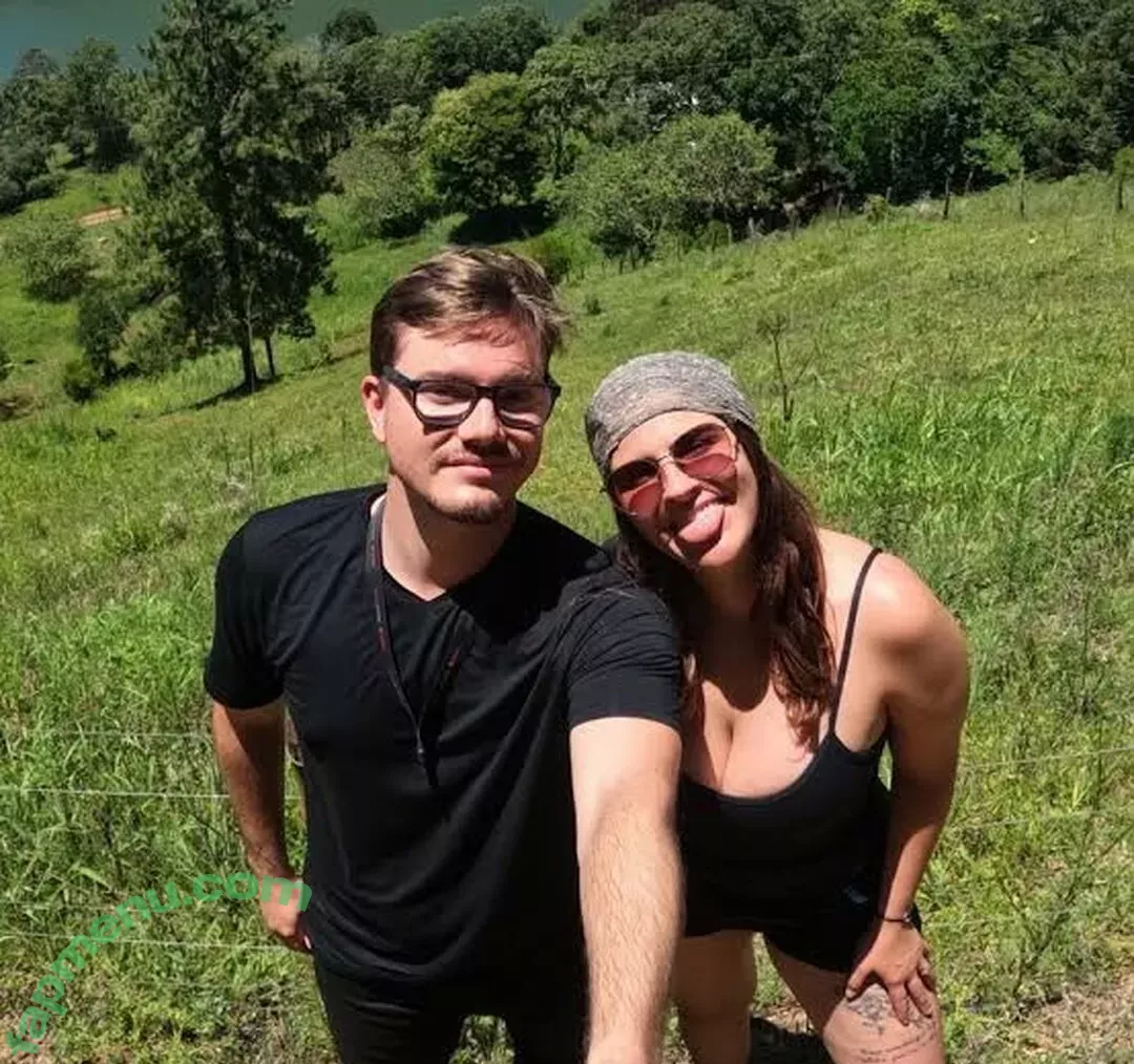 Hotwives XXX nude photo #0389 (hotwifeemma / katiejaneuk)