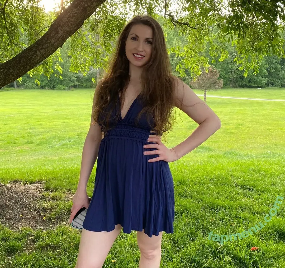 Hotwives XXX nude photo #0956 (hotwifeemma / katiejaneuk)