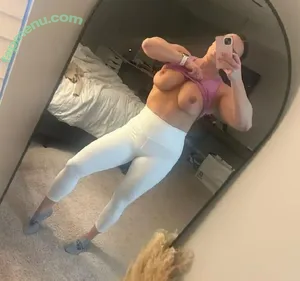 Hotwives XXX / hotwifeemma / katiejaneuk nude photo #1430