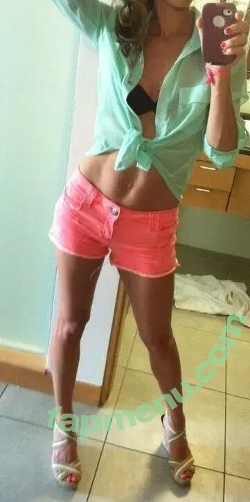 Hotwives XXX nude photo #1254 (hotwifeemma / katiejaneuk)