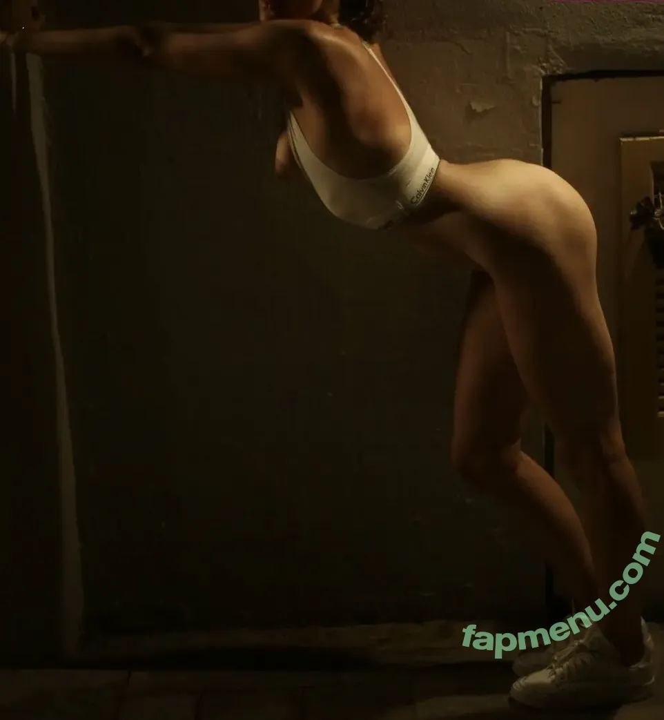 Hotwives XXX nude photo #1649 (hotwifeemma / katiejaneuk)