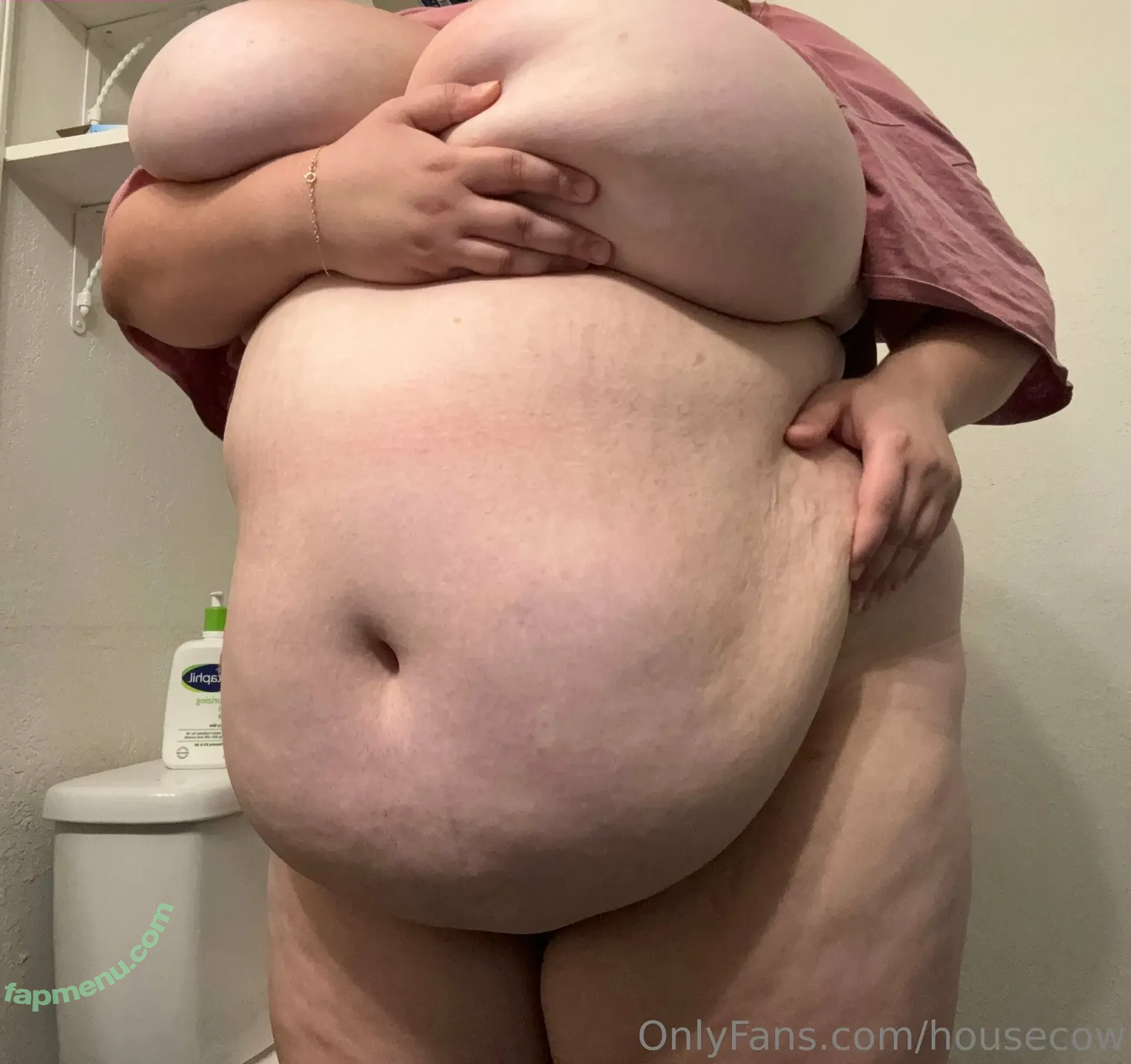 housecow nude photo #0084 (flowertowncharm)