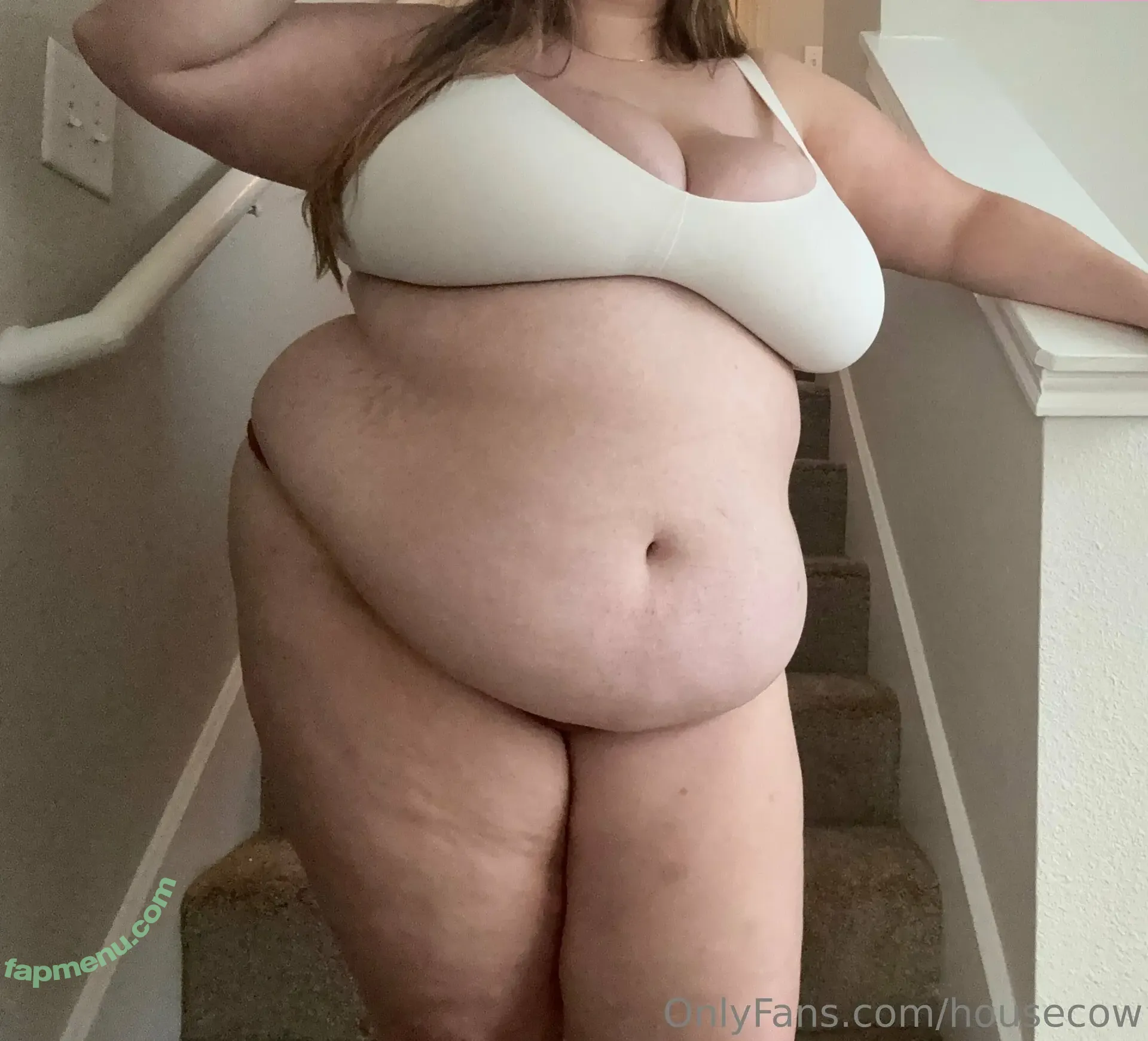 housecow nude photo #0117 (flowertowncharm)