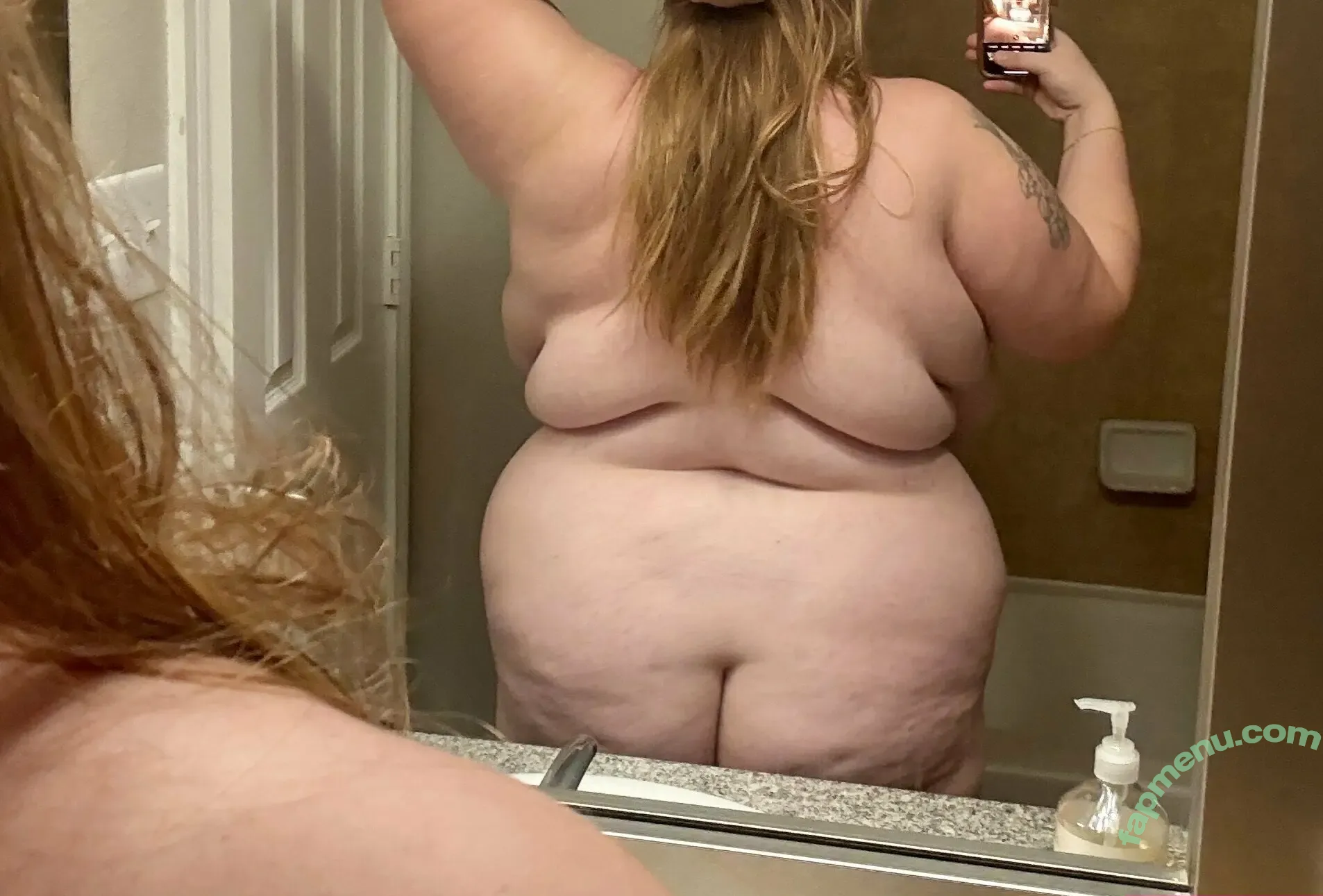 housecow nude photo #0130 (flowertowncharm)