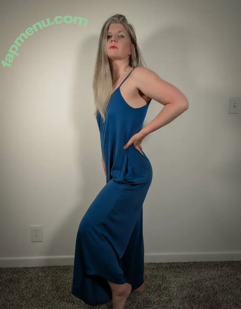 housewifegingerfree nude photo #0081 (the.real.housewifeginger)