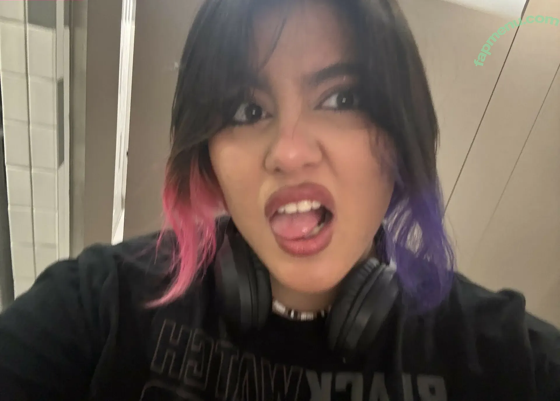 Howdycompa nude photo #0104 (compahowdy)