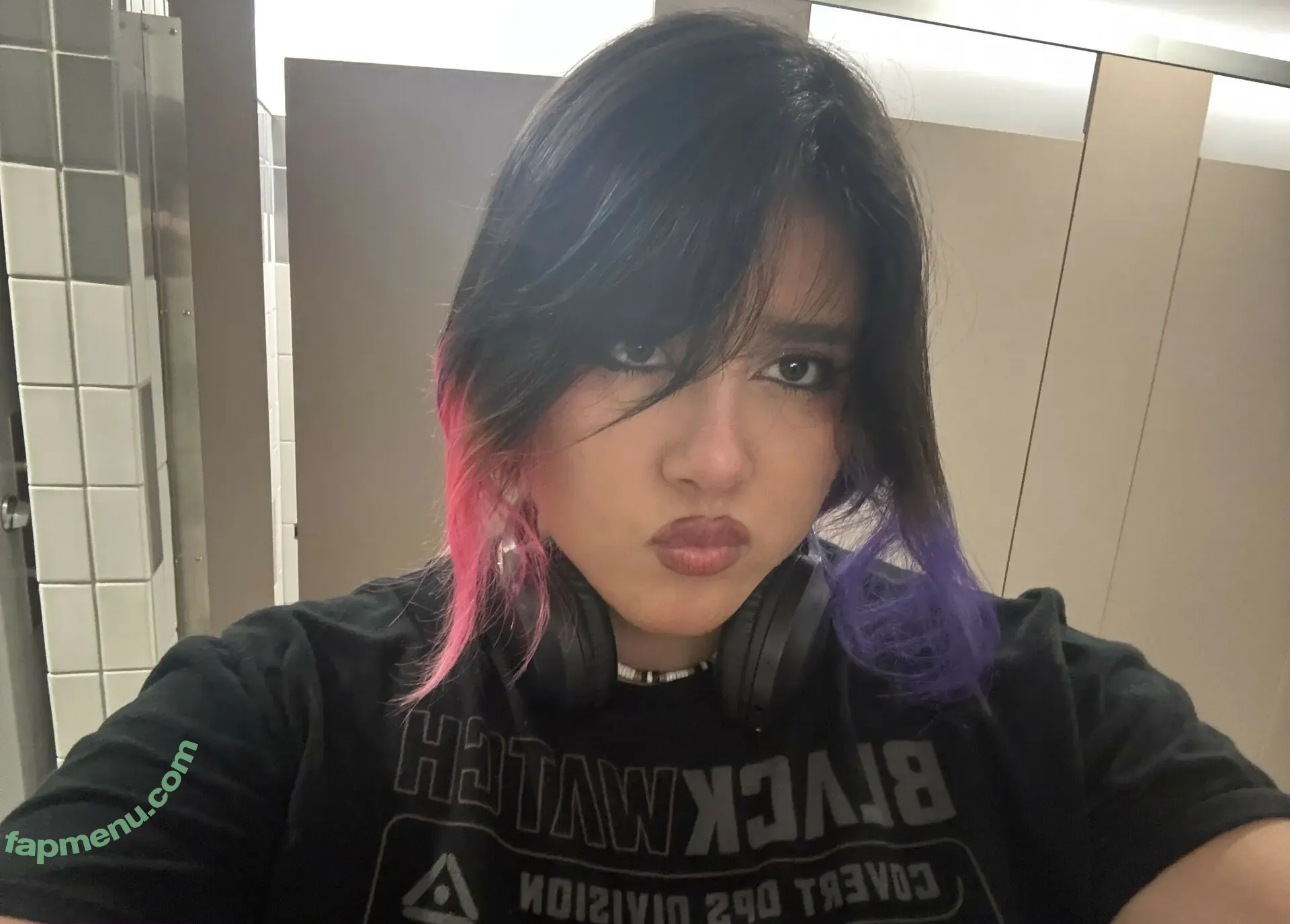 Howdycompa nude photo #0107 (compahowdy)