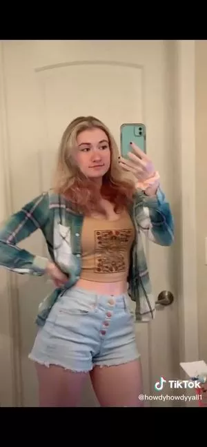 Howdyhowdyyall1 / blackmarketbagelsociety / howdy_howdy_yalll / mostlymilk nude photo #0040