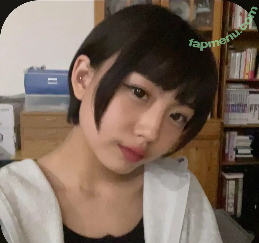 hppocampe nude photo #0024 (hippocampe.paris)