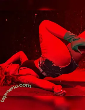 Hritu Zee / hritu_zee / hrituzee nude photo #0008