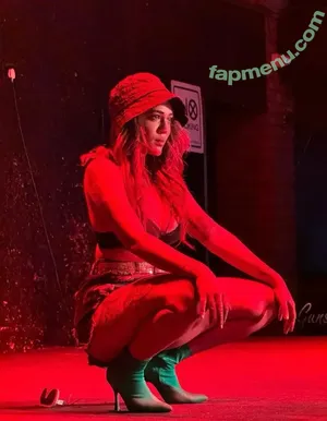 Hritu Zee / hritu_zee / hrituzee nude photo #0009