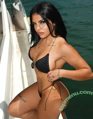 Huda Mustafa / HudaBubbaaa / Hudawouldashoulda nude photo #0012