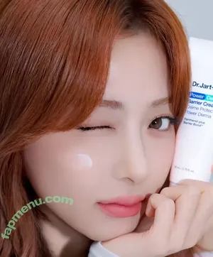 Huh Yunjin 허윤진 / LESSERAFIM / jenaissante nude photo #0005