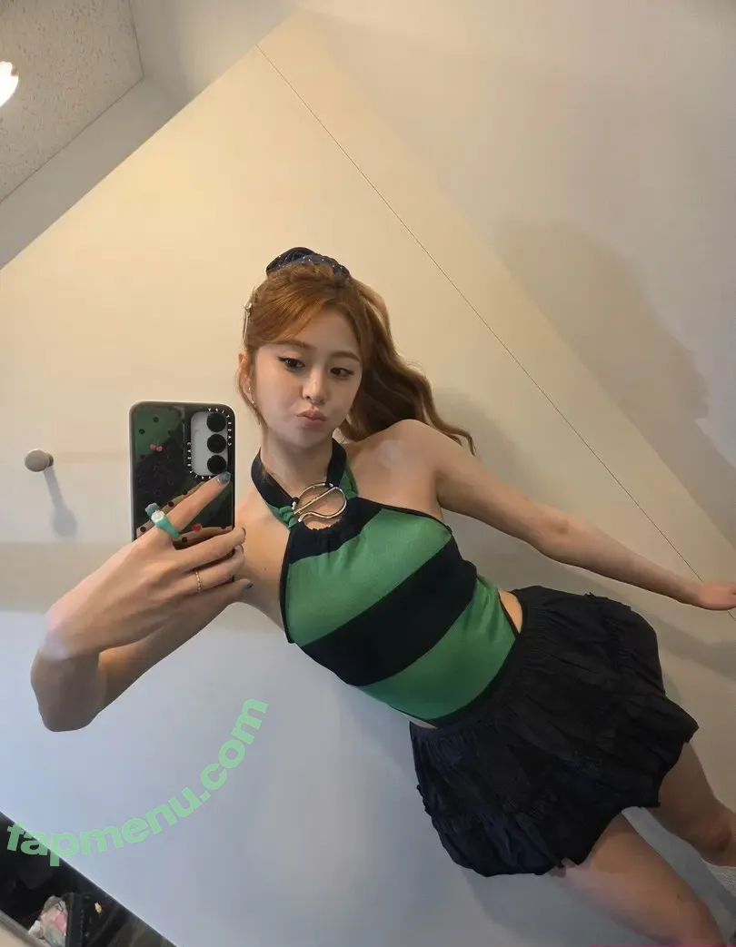 Huh Yunjin 허윤진 nude photo #0076 (LESSERAFIM / jenaissante)