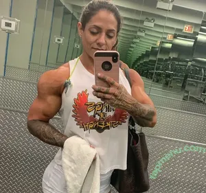 Hulda Lopez / hulda1.618 / huldalopezfbb nude photo #0076