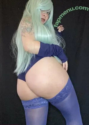 Humiliatrixg nude photo #0012
