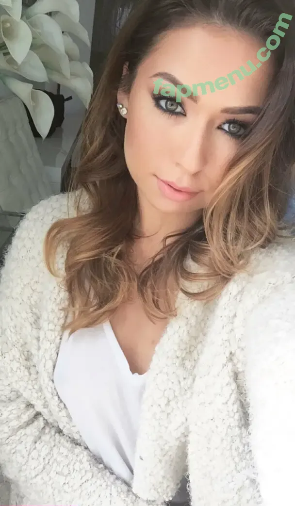 hungry4moore nude photo #0007 (Melissa Moore / stillhungry4more)