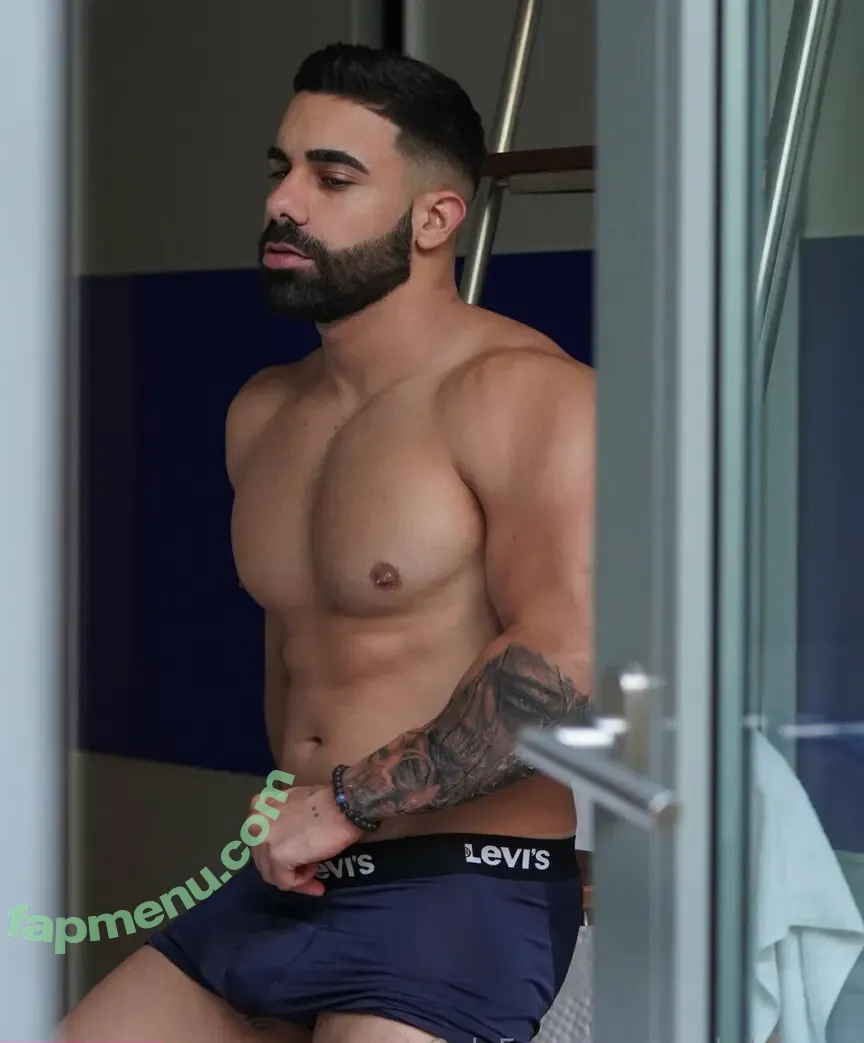 hunkstripper nude photo #0082 (hunk_stripper_21)