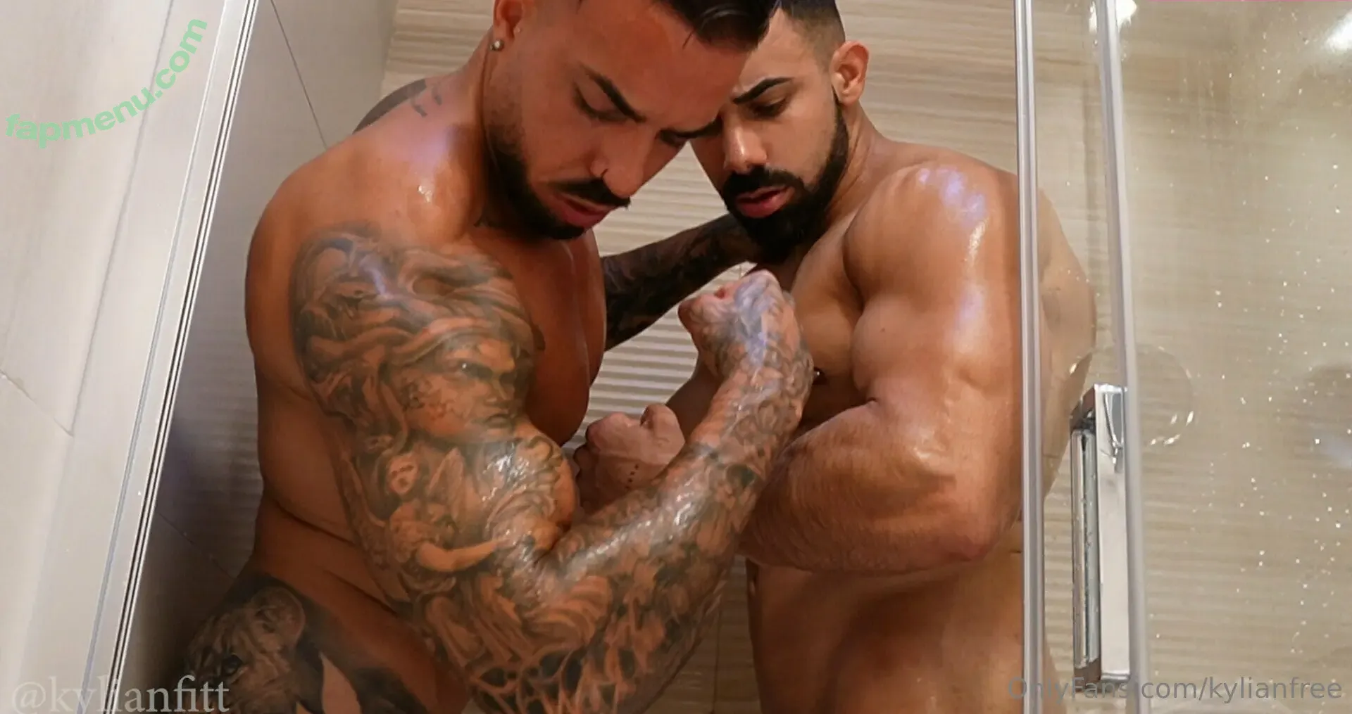 hunkstripper nude photo #0091 (hunk_stripper_21)