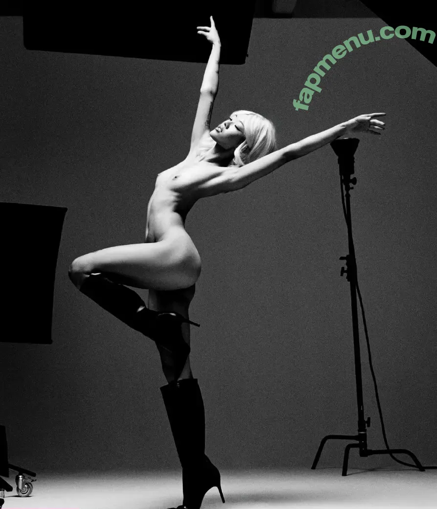 Hunnyb3ee nude photo #0029 (Hunnyb3ee)