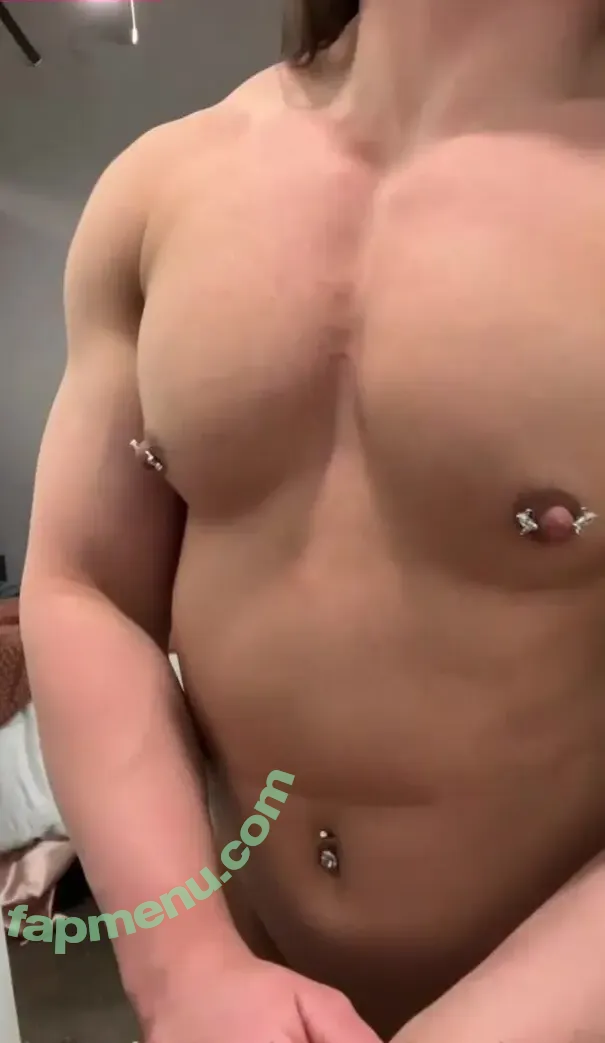 Hunter Henderson nude photo #0008 (hunterhenderson / huntermhenderson)