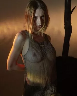 Hunter Schafer / hunterschafer nude photo #0021