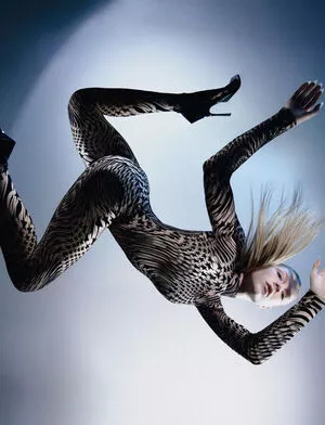 Hunter Schafer / hunterschafer nude photo #0029