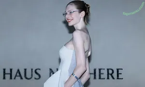 Hunter Schafer / hunterschafer nude photo #0733