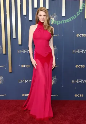 Hunter Schafer / hunterschafer nude photo #0758