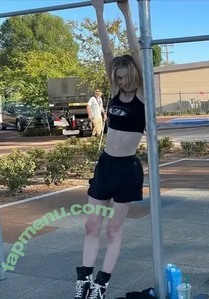 Hunter Schafer / hunterschafer nude photo #0790